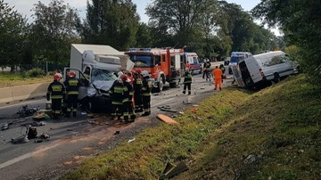 Wypadek z udziałem trzech busów w Lubelskiem. Jedna osoba zginęła, 16 trafiło do szpitala