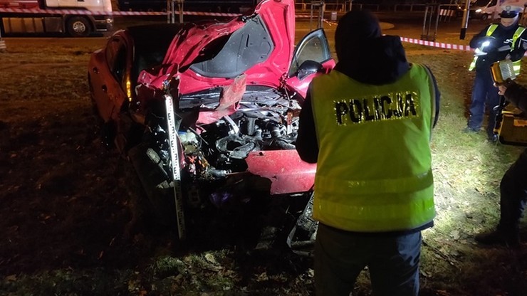 Pomimo podjętej reanimacji, kierujący pojazdem marki Daewoo poniósł śmierć