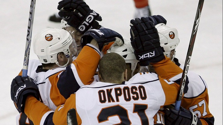 NHL: Islanders trzeci raz wygrali z Lightning, siódmy mecz wyłoni finalistę