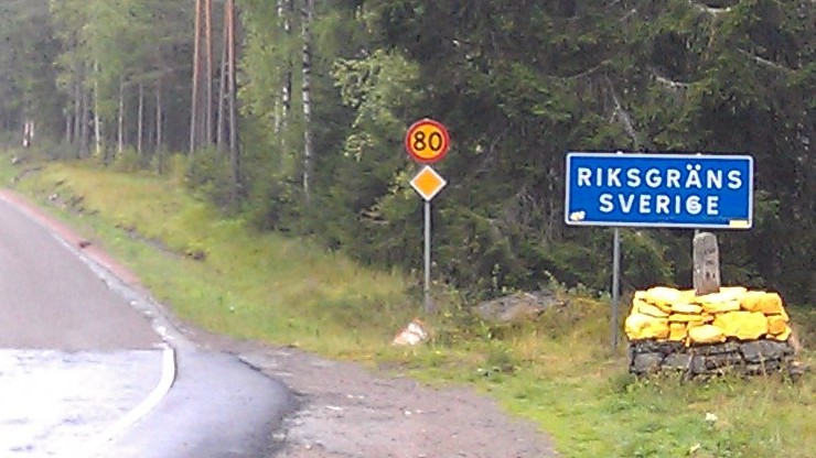 Szwecja zamyka granicę z Norwegią. Powodem ognisko brytyjskiego szczepu koronawirusa
