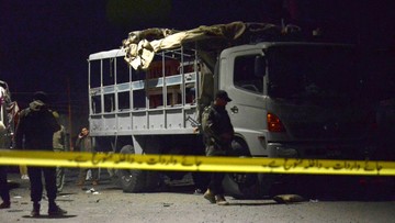 Atak na policyjną ciężarówkę w Pakistanie. Wśród ofiar funkcjonariusze i cywile
