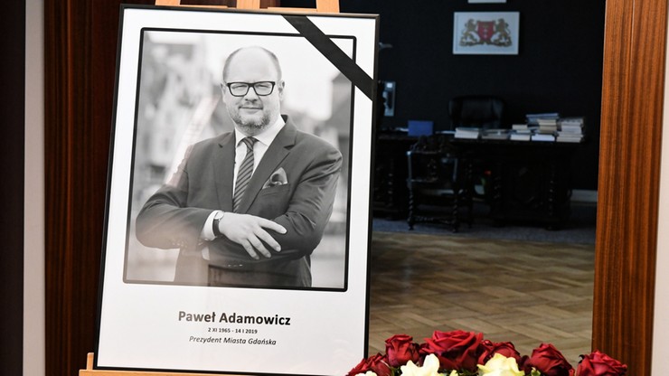 Transmisja pogrzebu prezydenta Gdańska w hali Ergo Arena