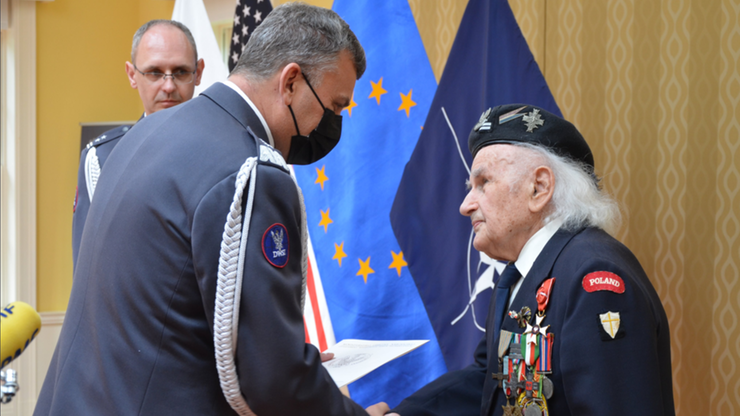 Bohater spod Monte Cassino awansowany na pułkownika polskiej armii