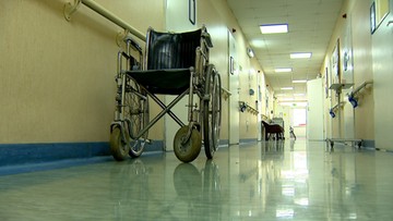 Ochroniarze ze szpitala w Radomiu skazani w związku ze zgonem bezdomnego pacjenta