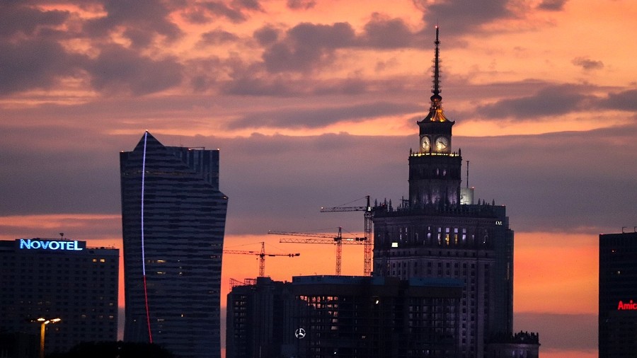 Zachód Słońca w Warszawie. Fot. Kamil / TwojaPogoda.pl