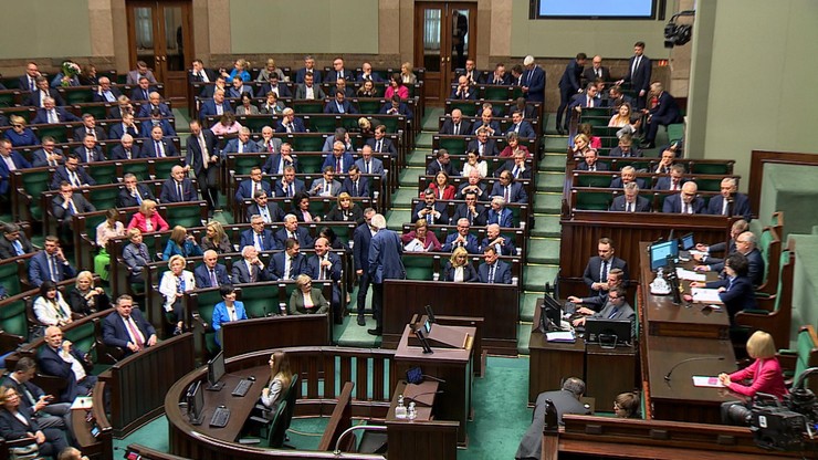 Sondaż IBRiS: PiS na czele. Konfederacja poza Sejmem