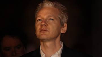 Założyciel Wikileaks opuścił więzienie. Przełom w sprawie