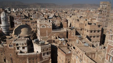Jemen: samoloty zbombardowały gmach ministerstwa obrony w Sanie