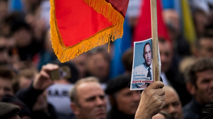 Kosowo: 4 tys. ludzi żądało uwolnienia byłego premiera Haradinaja