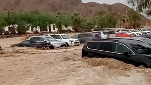 08.08.2022 05:56 Potop w najgorętszym miejscu na świecie zniszczył samochody i uwięził tysiąc turystów