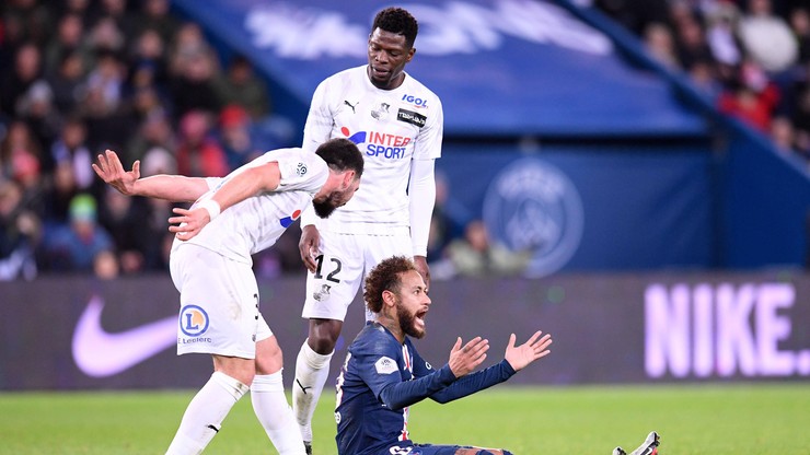 Ligue 1: Francuskie kluby zdecydowały. Bez rewolucji w nowym sezonie