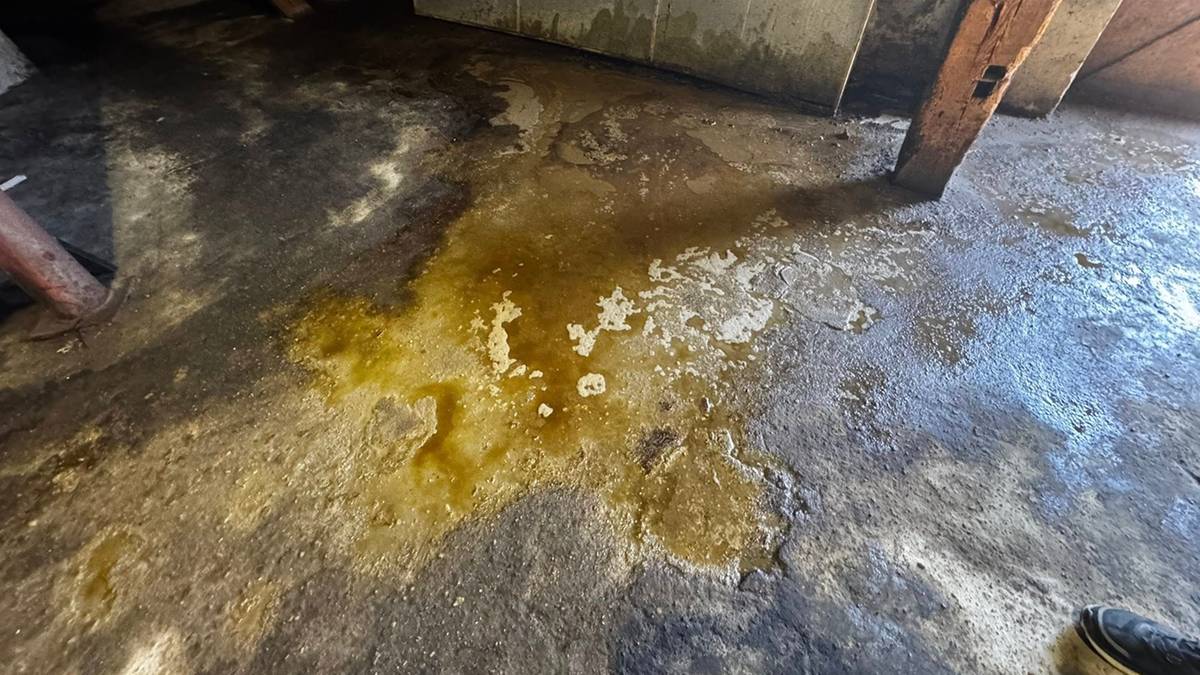 Kwas siarkowy w kanalizacji. Akcja służb w Inowrocławiu