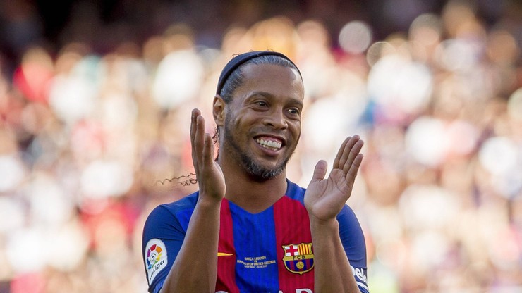 Ronaldinho zastąpi Dembele w Barcelonie?!