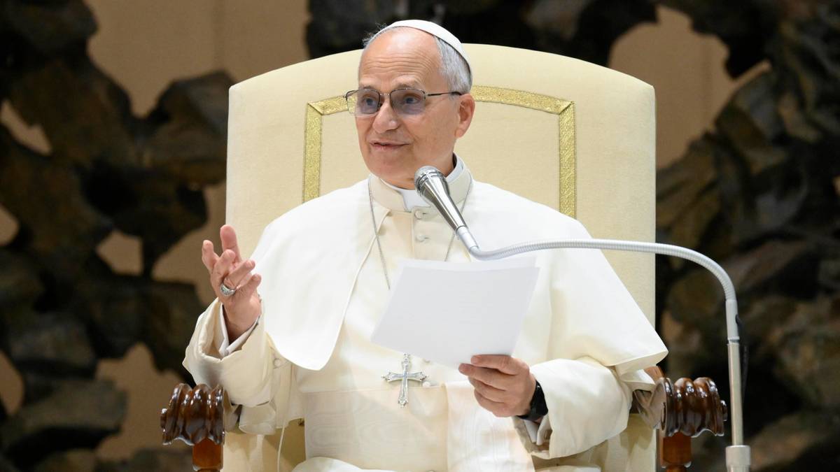 Leon XIV zasmucony postawą Rosji. Głowa Kościoła przestrzega przed wyścigiem zbrojeń