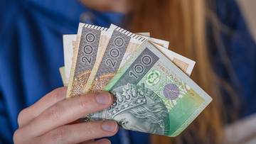 100 proc. pensji na zwolnieniu lekarskim? W tych przypadkach Polacy mogą sporo zyskać