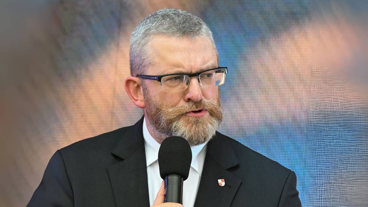 Skandaliczne słowa Grzegorza Brauna. Sejm przyjął uchwałę