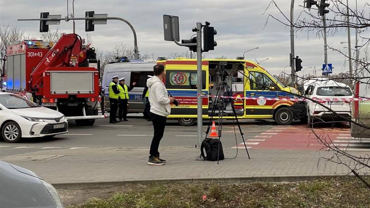 Groźny wypadek z udziałem karetki. Wiozła małe dziecko