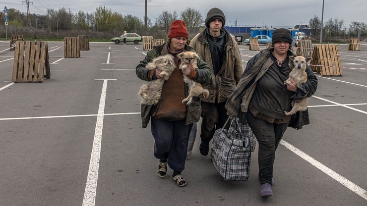 Wojna w Ukrainie. ONZ: Putin zgodził się na udział Czerwonego Krzyża w ewakuacji cywilów z Mariupola