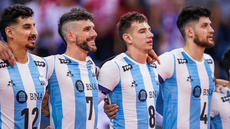 Środkowy - Agustin Loser 