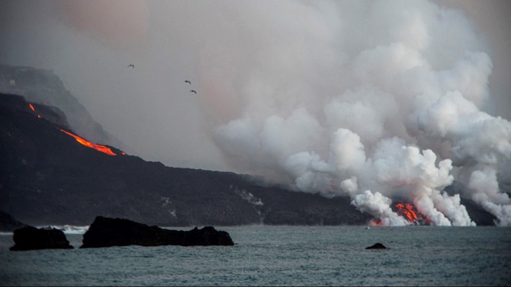 Hiszpania. Wulkanolodzy: erupcja Cumbre Vieja może spowodować wysokie fale na Atlantyku