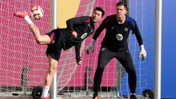To już oficjalne! Barcelona podała skład na mecz z Interem. Co z Lewandowskim?