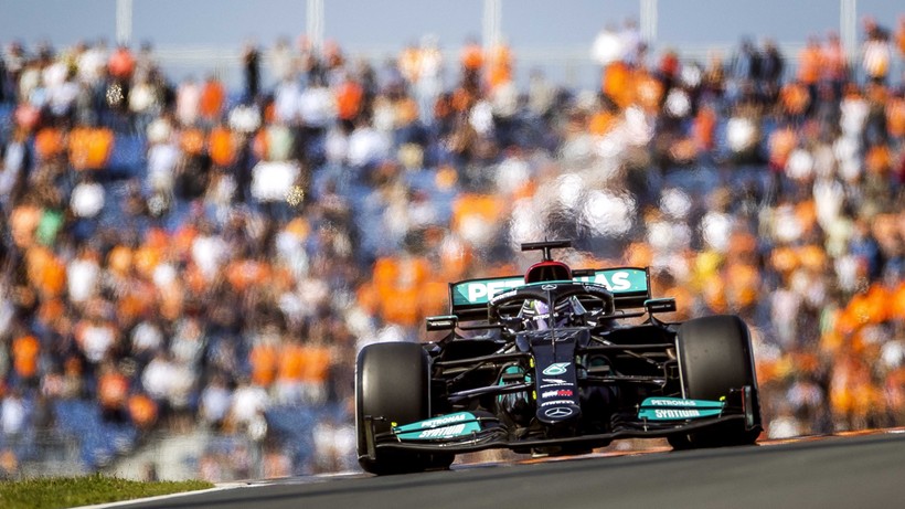 Formuła 1: Lewis Hamilton i Charles Leclerc najszybsi na treningach w Zandvoort