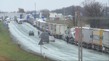 Kolejki na granicy z Ukrainą. Odblokowano przejścia w Korczowej i Medyce, gdzie czeka kilkaset triów