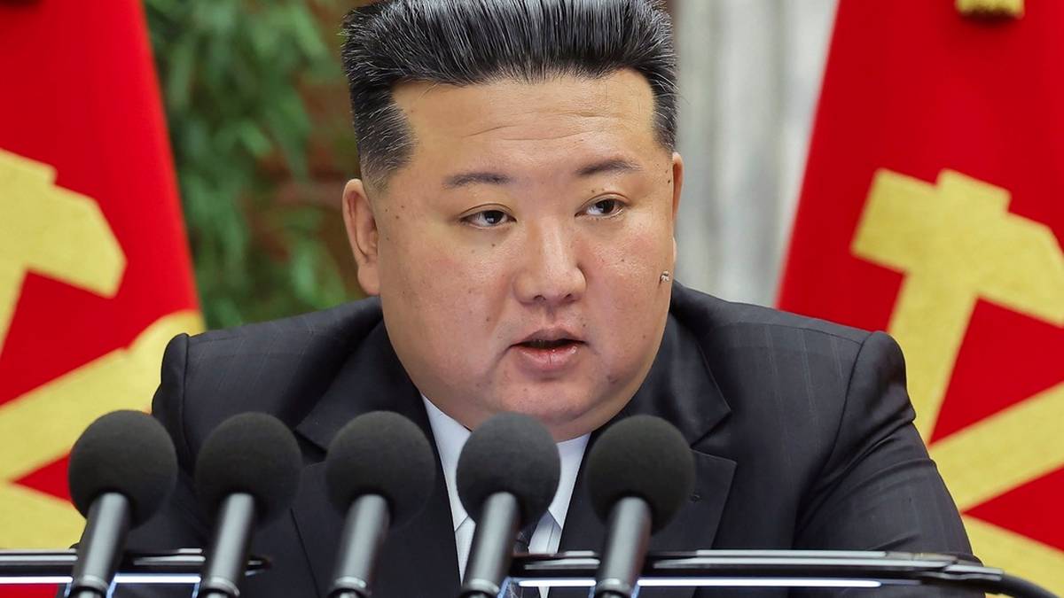 Kolejna prowokacji Korei Północnej. Pocisk przeleciał 700 km