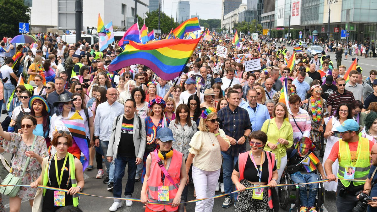 Parada Równości w Warszawie. Trzaskowski: Cała społeczność LGBT+ w stolicy będzie bezpieczna