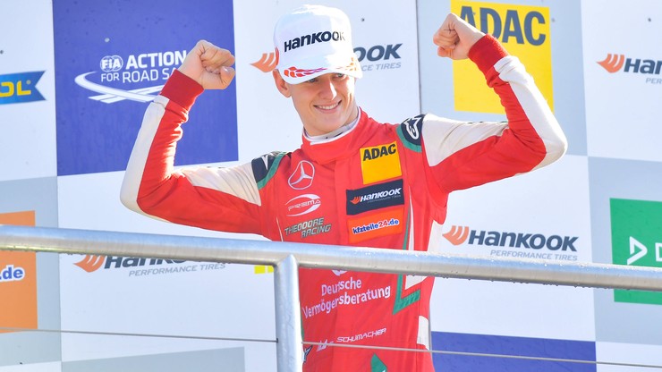 Mick Schumacher podpisał kontrakt z akademią Ferrari
