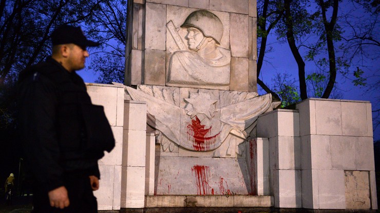 Pomnik Armii Czerwonej oblany farbą. Rosyjskie MSZ oburzone