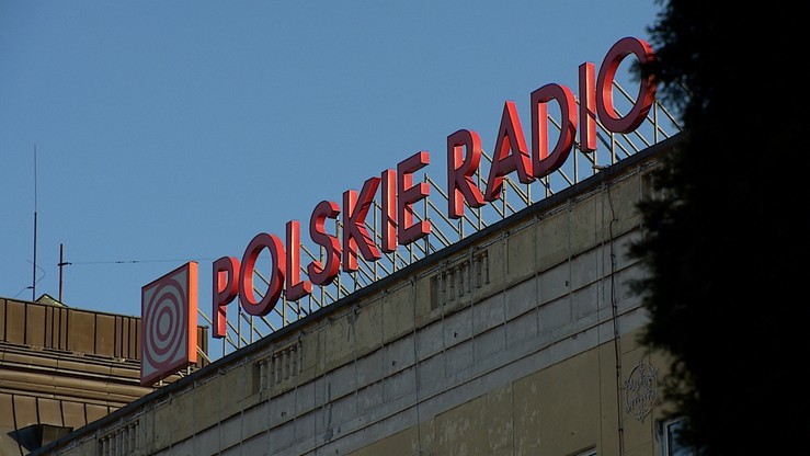 Hymn Polski i UE co godzinę w Radiowej "Jedynce". "To forma zwrócenia uwagi na zagrożenie pluralizmu i wolności słowa w mediach"