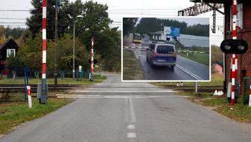 Radiowóz straży miejskiej utknął na przejeździe kolejowym. Wszczęto postępowanie