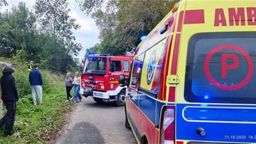 Groźny wypadek podczas rajdu. Samochód wjechał w dwie osoby