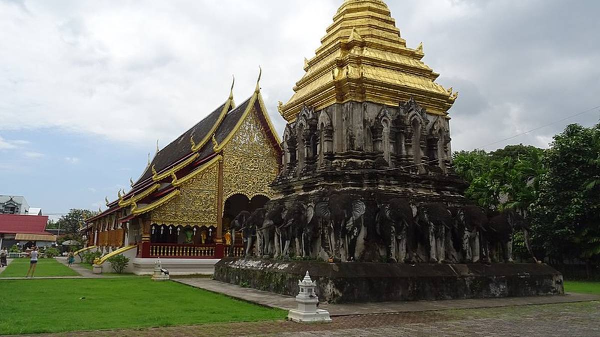 Tajlandia. Turystki z Polski wywołały skandal obyczajowy. Opalały się na terenie świątyni