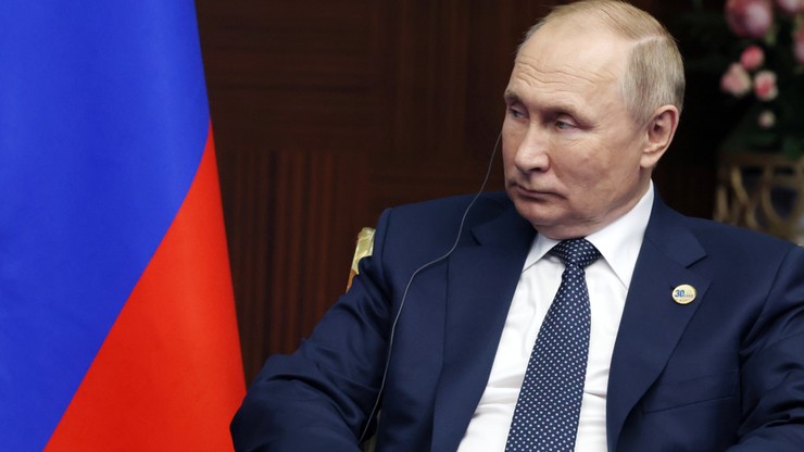 "Putin bliżej twardogłowych". Ekspert o frakcjach na Kremlu