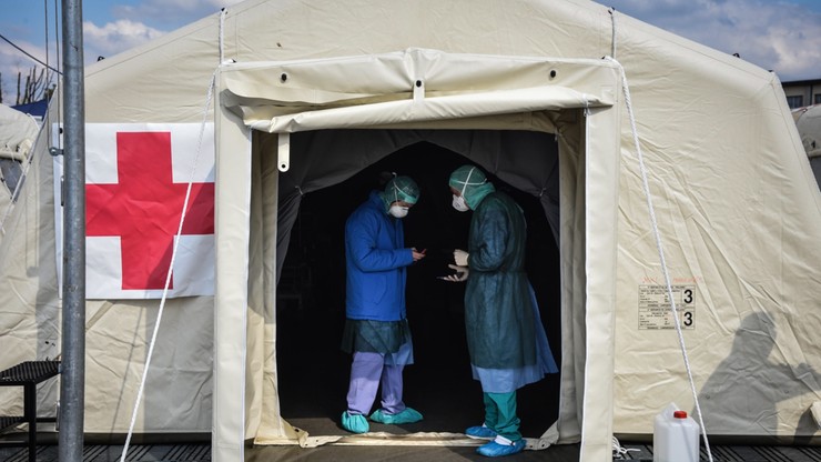 Ponad 8 tys. ofiar koronawirusa we Włoszech