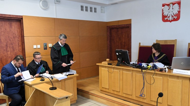 Sąd odroczył ogłoszenie orzeczenia ws. pozwu Majchrowskiego przeciwko Morawieckiemu