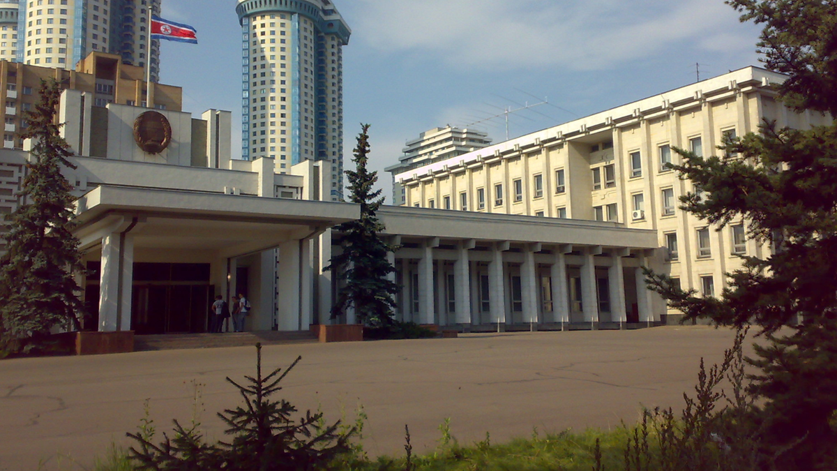 Rosja: Ambasada w Moskwie oszukana. Korea Północna miała kupować kosmetyki za 2,5 mln rubli