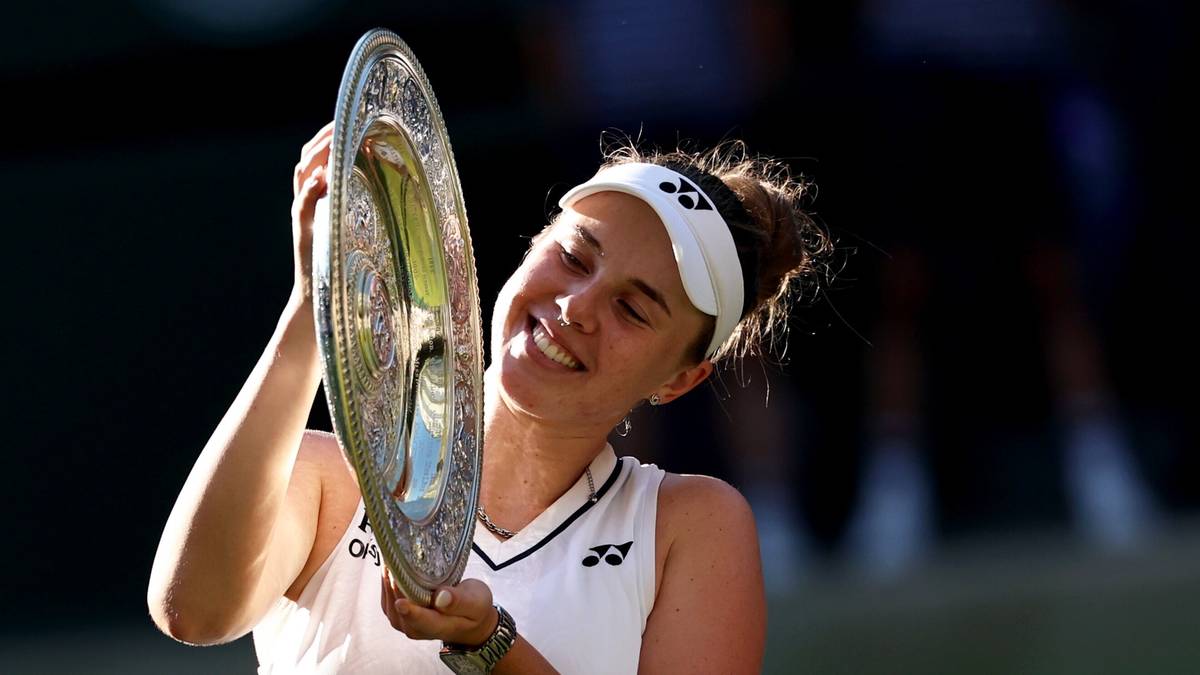 Noskova po tytule Wimbledonu: wzruszające podziękowania na korcie