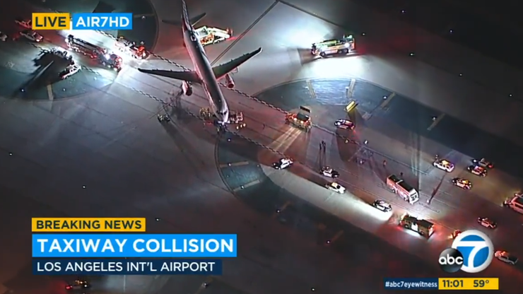 USA: Samolot zderzył się z autobusem na lotnisku w Los Angeles