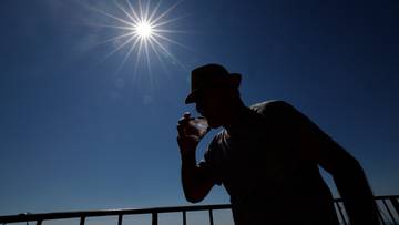 Fala upałów nawiedziła Europę. Padły rekordowe temperatury, zamknięto wieżę Eiffla