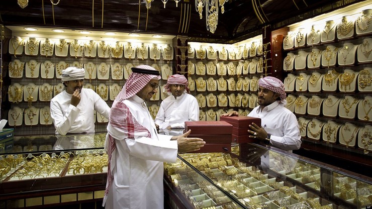 W centrach handlowych w Arabii Saudyjskiej mają pracować tylko Saudyjczycy