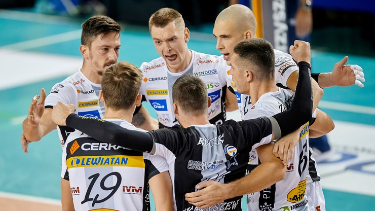 PlusLiga: Siatkarze Cerrad Czarnych zmiażdżyli MKS