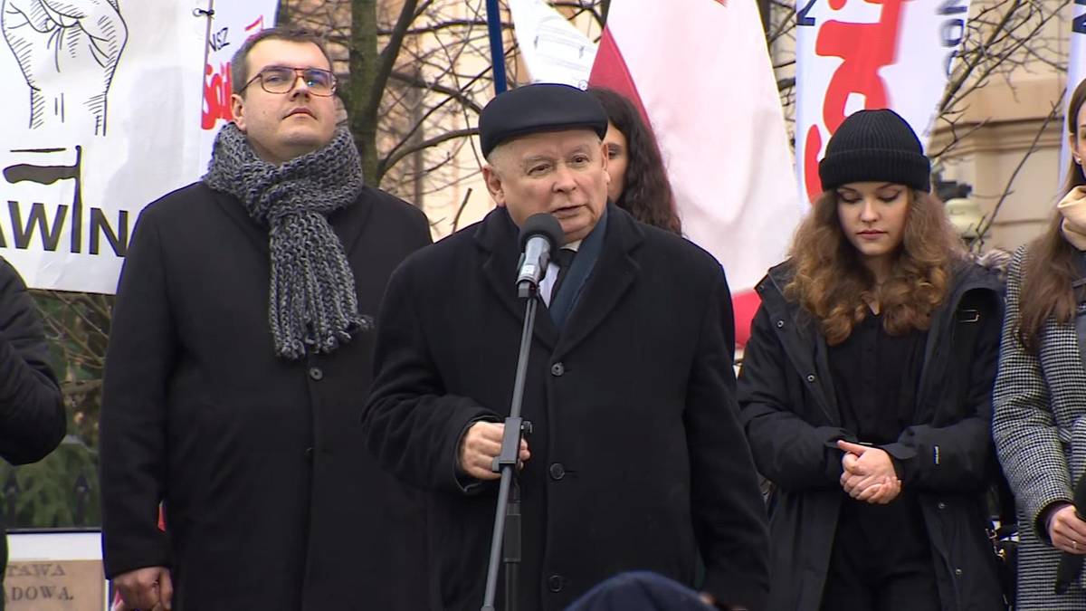 Jarosław Kaczyński na proteście: Przez ostatnie osiem lat nieustannie kłamano