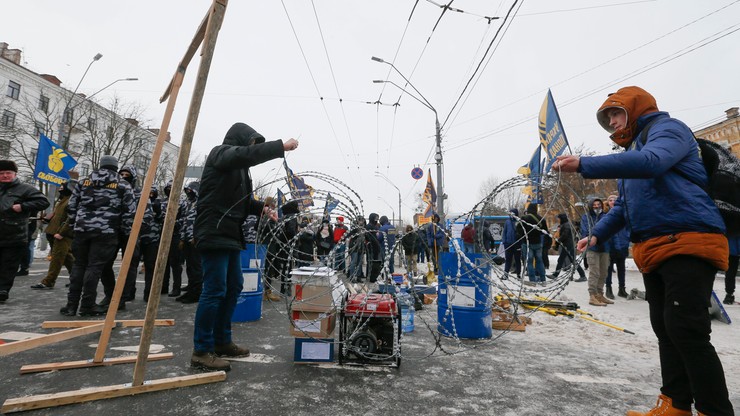 Ukraińscy nacjonaliści zablokowali placówki dyplomatyczne Rosji