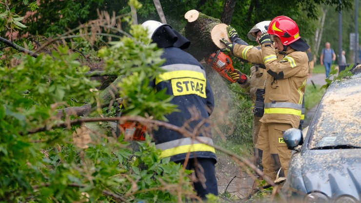 Tysiąc interwencji strażaków. Skutki burz w Polsce