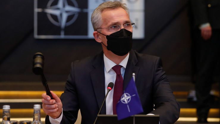 Jens Stoltenberg: rozważamy nową grupę bojową NATO w Rumunii