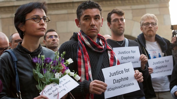 "Dziennikarze nie dadzą się uciszyć". Manifestacja po śmierci maltańskiej dziennikarki śledczej