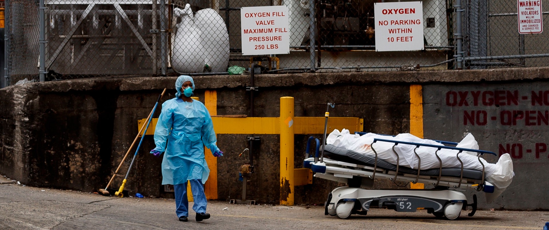 Szpitale w Nowym Jorku nie mają gdzie przechowywać zwłok osób, które zmarły z powodu koronawirusa